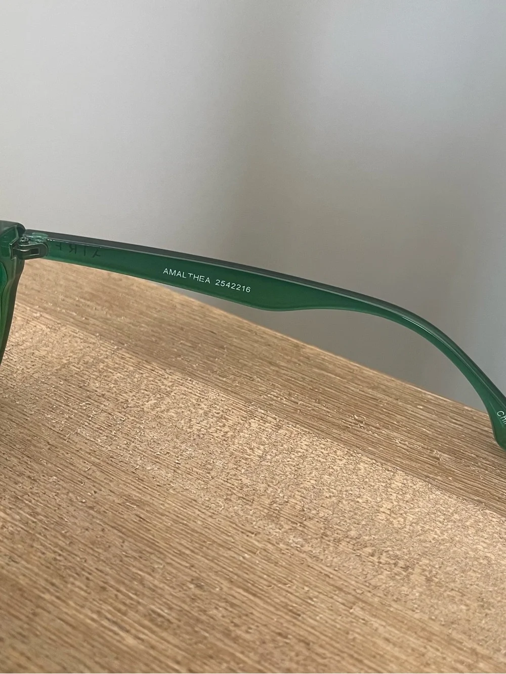 Lot of 4 Women’s Fashion Sunglasses SOJOS | Amalthea | Cat Eye UV Protection